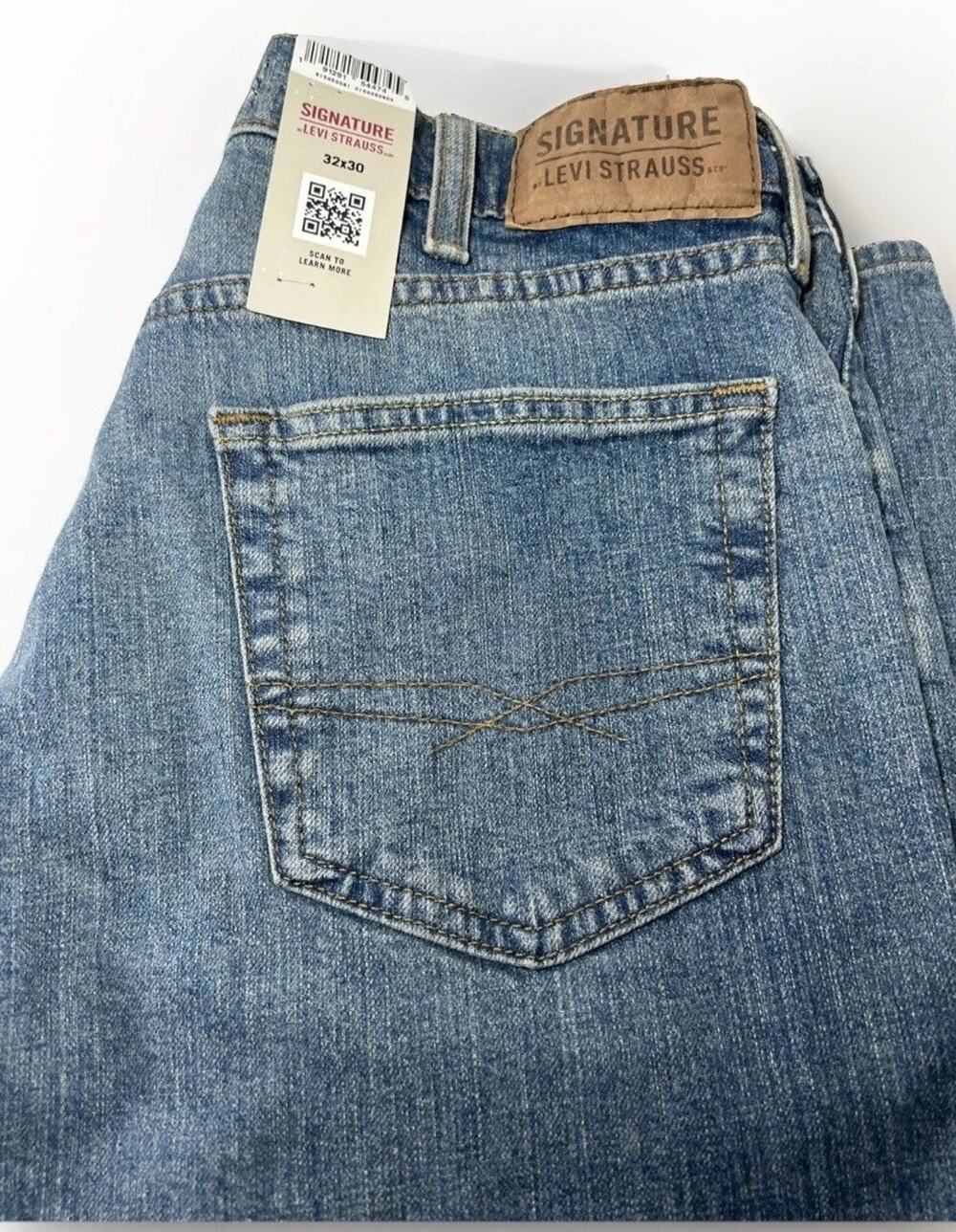 NWT Levi Strauss Signature 32x30 Men's Bootcut Light Wash Blue Jeans